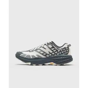 HOKA Speedgoat beige