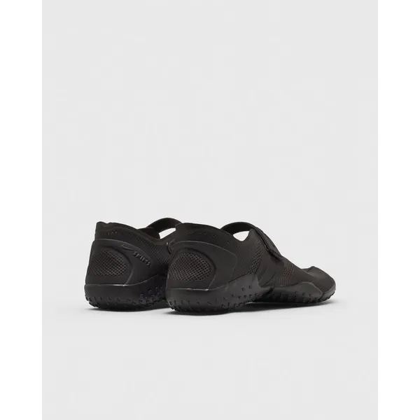 Nike X Skims Rift 1 Tone Mesh Zwart, foto 5 van 6