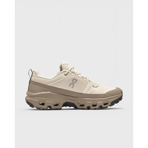 On Cloudrock Low Waterproof Beige, foto 4 van 5