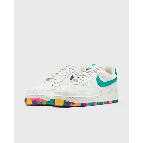 Nike Kobe Air Force 1 Low Wit, foto 2 van 5