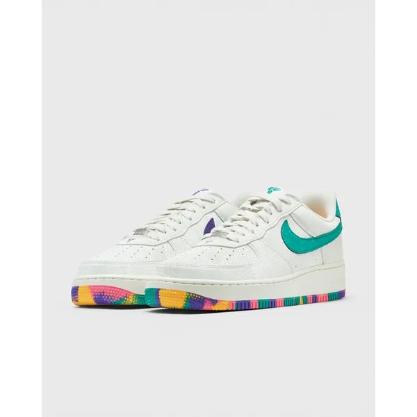 Nike Kobe Air Force 1 Low Wit, foto 3 van 5