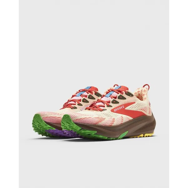 Brooks Running X Alex Zono x Ghost Trail Rood, foto 3 van 5