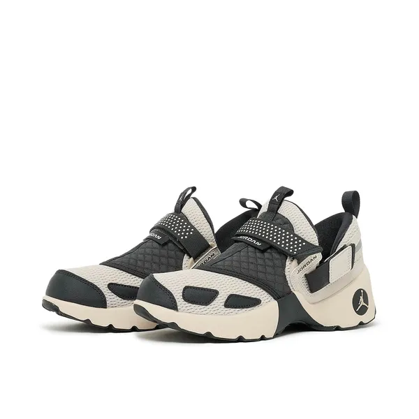 Jordan Trunner LX Beige, vergelijk prijzen bij 1 winkel