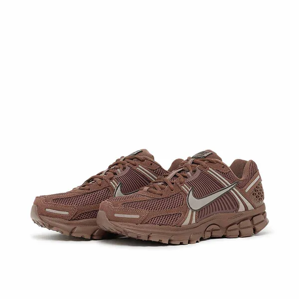 Nike Zoom Vomero 5 "Fauna Brown", foto 2 van 5