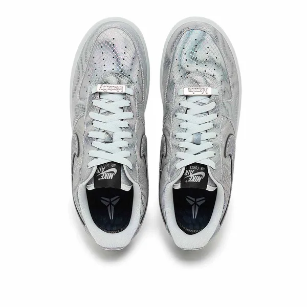 Nike x Kobe Bryant Air Force 1 Low "Lenticular" Grijs, foto 5 van 5