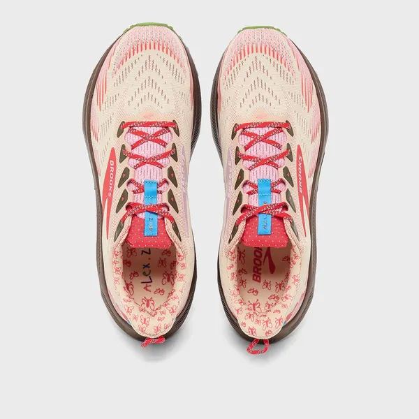 Brooks x Alex Zono Ghost Trail Roze, foto 4 van 4