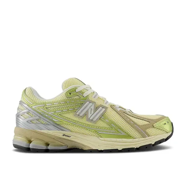 New Balance 1906R Yellow Parchment, foto 2 van 5