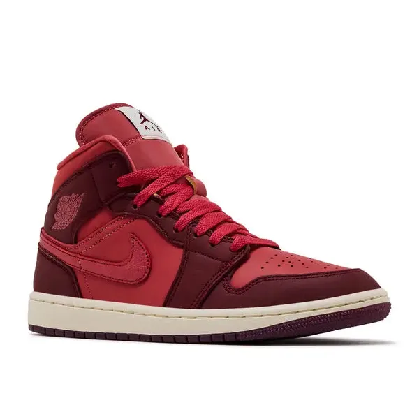 Jordan 1 Mid SE Valentine's Day (2026), foto 3 van 5