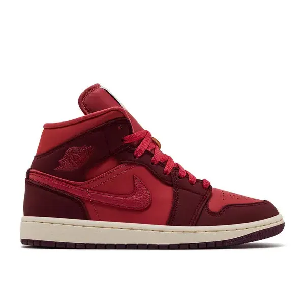 Jordan 1 Mid SE Valentine's Day (2026), foto 2 van 5