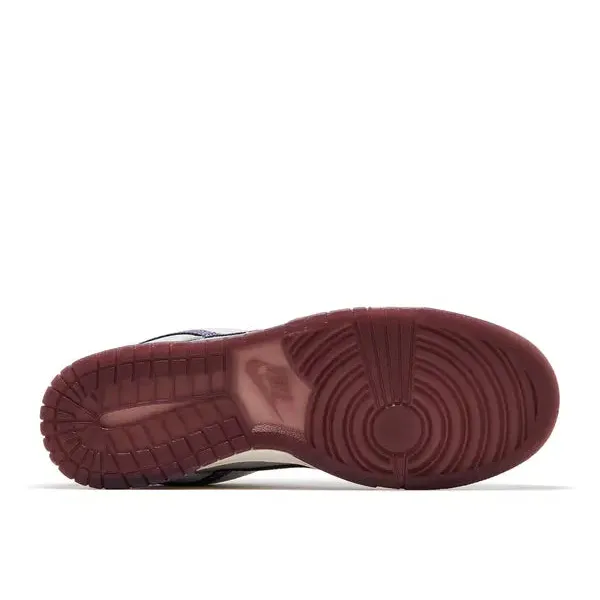 Nike Dunk Low Retro SE Off White Moon Particle Dark Raisin, foto 5 van 5