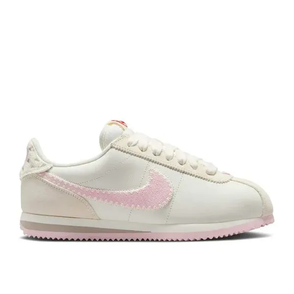 Nike Cortez Valentine's Day (2025), vergelijk prijzen bij 1 winkel