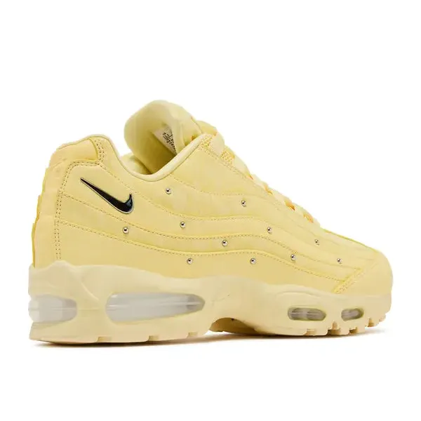 Nike Air Max 95 Soft Yellow Silver Studded, foto 4 van 5