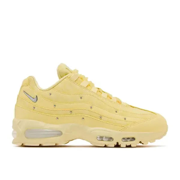 Nike Air Max 95 Soft Yellow Silver Studded, foto 2 van 5