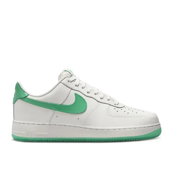 Nike Air Force 1 Low '07 Patent Platinum Tint Stadium Green, foto 2 van 5