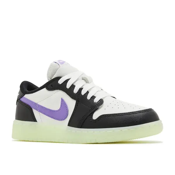 Jordan 1 Retro Low OG Black Raspberry (GS), foto 2 van 4
