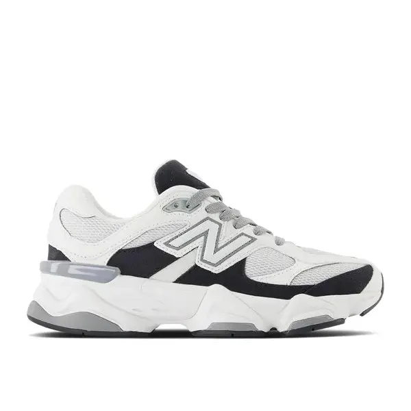New Balance 9060 Reflection Black (GS), vergelijk prijzen bij 1 winkel