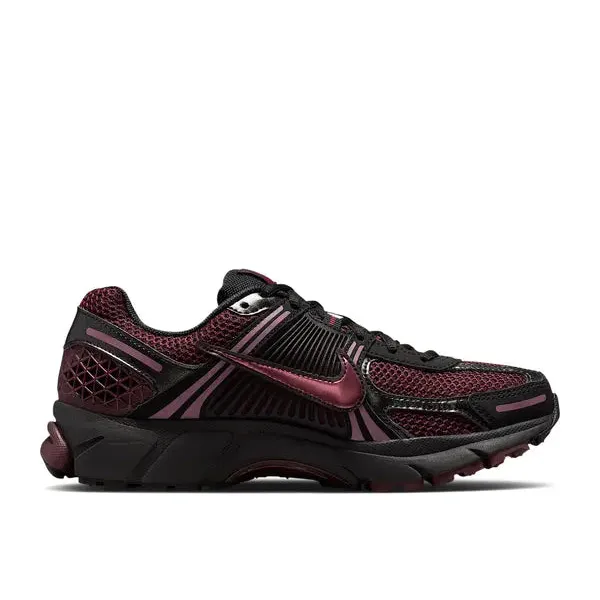 Nike Zoom Vomero 5 Black Burgundy Crush, foto 2 van 2