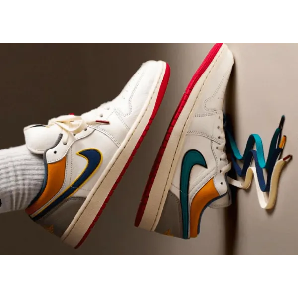 Jordan 1 Low PRM Sail Cashmere, foto 3 van 5