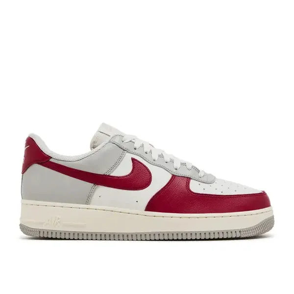 Nike Air Force 1 Low '07 LV8 Phantom Gym Red, foto 2 van 5