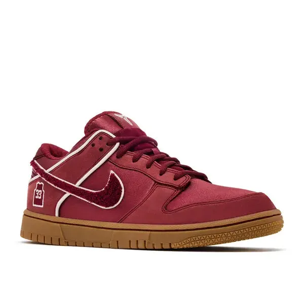 Nike Dunk Low Protro Kobe Bryant Lower Merion Away, foto 3 van 5