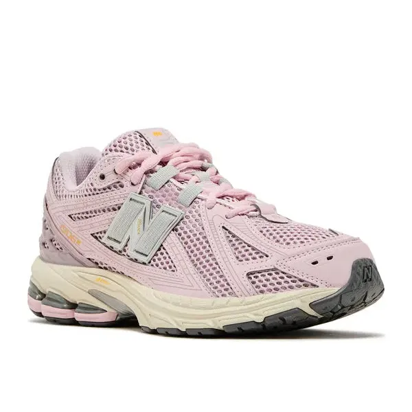 New Balance 1906R Rose Sugar Ice Wine (GS), foto 2 van 4
