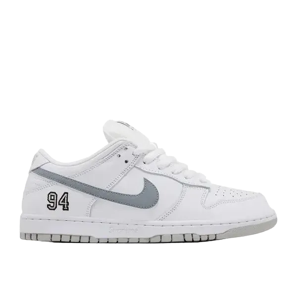 Nike SB Dunk Low Supreme 94 White Metallic Silver, foto 2 van 5