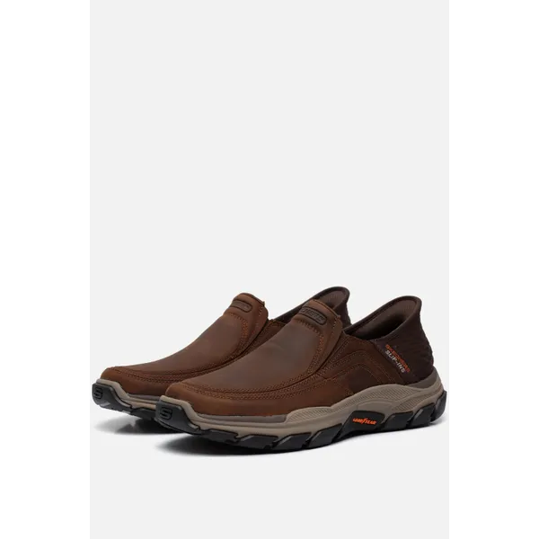 Skechers Respected Slip-Ins Arch Fit Bruin, foto 2 van 5