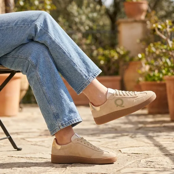 Aqa Sneakers Beige, vergelijk prijzen bij 1 winkel