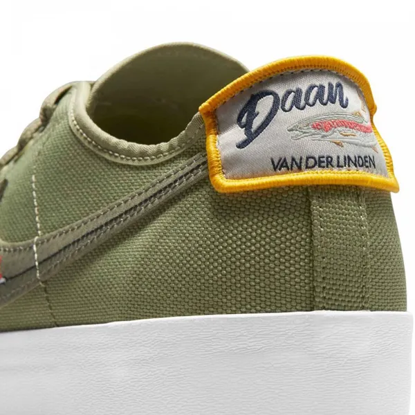 Nike SB Blzr Court Dvdl Skateschoen Dusty Olive/Light Bone/Navy/Medium Olive Groen/Wit, vergelijk prijzen bij 1 winkel